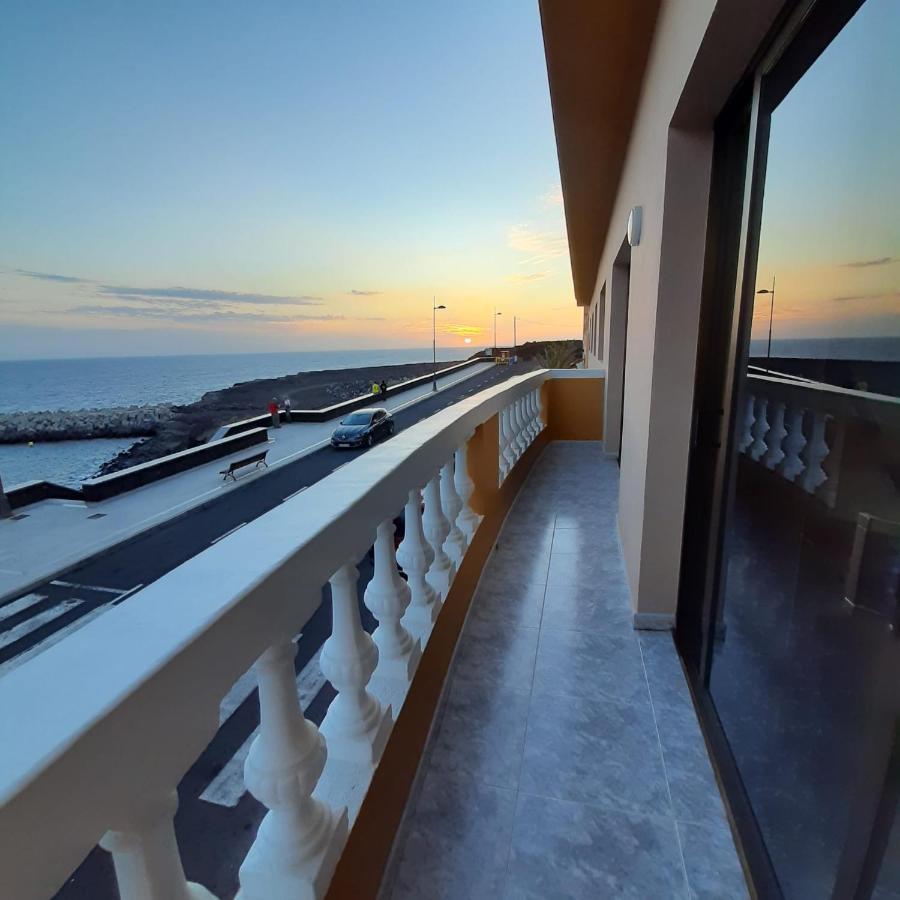 Vv 122 Con Balcon En Primera Linea De Mar La Restinga Exterior foto